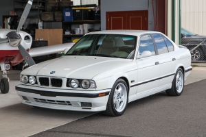 1995 BMW (E34) 540i M Sport thumbnail