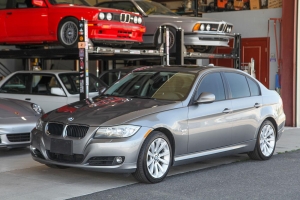 2011 BMW 328Xi thumbnail