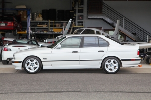 1995 BMW (E34) 540i M Sport thumbnail