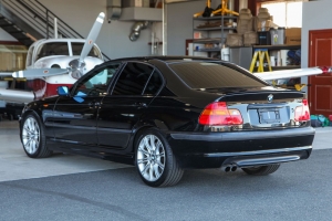 2003 BMW 330i ZHP thumbnail