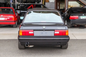 1991 BMW (E30) 318iS thumbnail