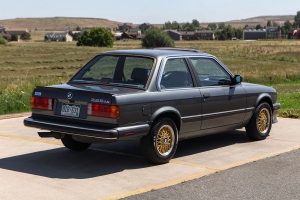 1987 BMW (E30) 325iS thumbnail