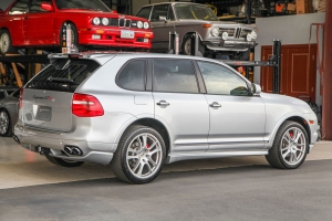 2010 Porsche (957) Cayenne GTS thumbnail