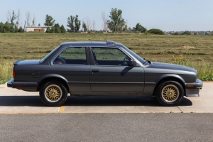 1987 BMW (E30) 325iS thumbnail