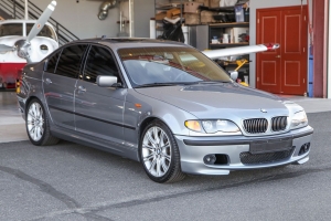 2003 BMW 330i ZHP thumbnail