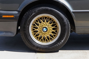 1987 BMW (E30) 325iS thumbnail