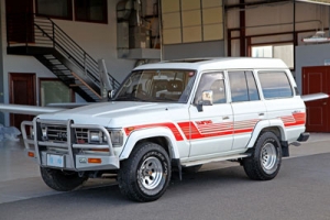 1989 Toyota Land Cruiser HJ61 thumbnail