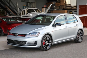 2017 Volkswagen GTI SE Performance Pack thumbnail