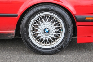 1991 BMW (E30) 318iS thumbnail