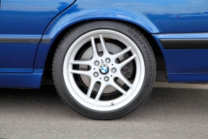 1995 BMW Canadian Market (E34) M540i thumbnail