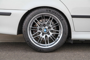 2002 BMW (E39) M5 thumbnail