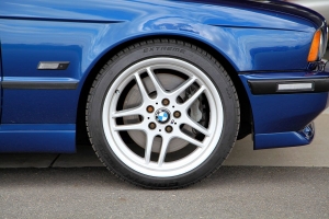 1995 BMW Canadian Market (E34) M540i thumbnail