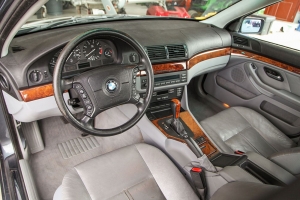 2000 BMW 528i thumbnail