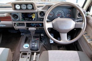 1991 JDM Toyota Land Cruiser HZJ77 thumbnail