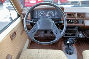 1986 Toyota EFI Turbo 4x4 Pickup thumbnail