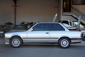 1989 BMW (E30) 325iS thumbnail