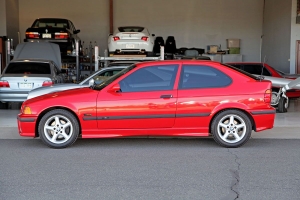 1995 BMW (E36/5) 318ti Club Sport thumbnail