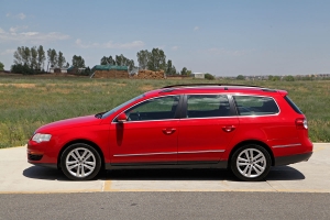 2008 Volkswagen Passat Wagon 2.0T thumbnail