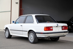 1991 BMW (E30) 325iX thumbnail
