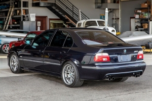 2002 BMW (E39) M5 thumbnail
