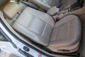 2000 BMW E46 323iT Sport Wagon (Touring) thumbnail