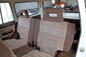 1989 Toyota Land Cruiser HJ61 thumbnail