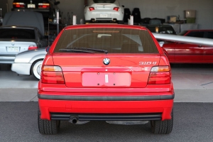 1995 BMW (E36/5) 318ti Club Sport thumbnail