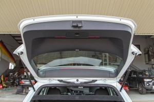2016 Volkswagen GTI SE Performance Pack thumbnail