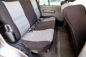 1991 JDM Toyota Land Cruiser HZJ77 thumbnail