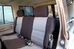 1991 JDM Toyota Land Cruiser HZJ77 thumbnail