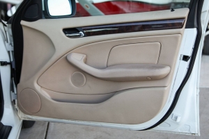 2000 BMW E46 323iT Sport Wagon (Touring) thumbnail