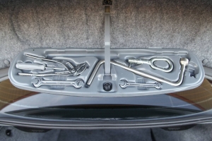 2003 BMW 330i ZHP thumbnail