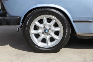 1976 BMW 2002 thumbnail