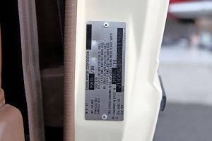 1986 Toyota EFI Turbo 4x4 Pickup thumbnail