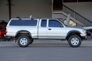 2001 Toyota Tacoma 4X4 Extra Cab TRD Off Road SR5 thumbnail