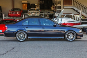 2002 BMW (E39) M5 thumbnail