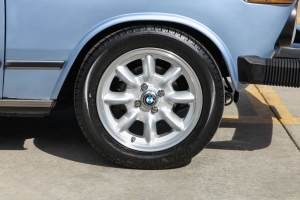 1976 BMW 2002 thumbnail