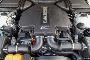 2002 BMW (E39) M5 thumbnail