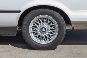 1989 BMW (E30) 325i Convertible thumbnail