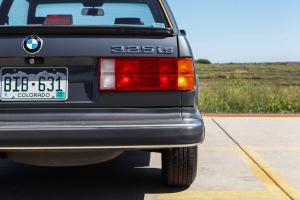 1987 BMW (E30) 325iS thumbnail