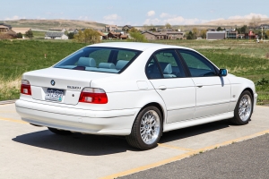 2001 BMW 530i Sport thumbnail