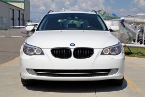 2008 (E61) BMW 535Xi Sport Wagon thumbnail