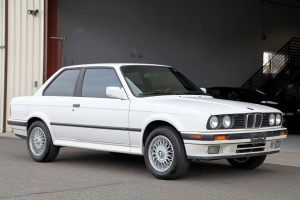 1991 BMW (E30) 325iX thumbnail