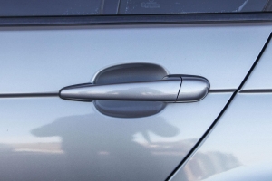 2003 BMW 330i ZHP thumbnail