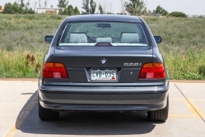 2000 BMW 528i thumbnail