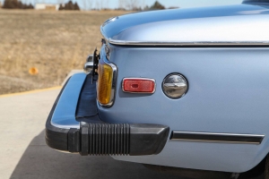 1976 BMW 2002 thumbnail