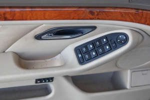 1998 BMW 528i thumbnail