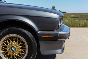 1987 BMW (E30) 325iS thumbnail