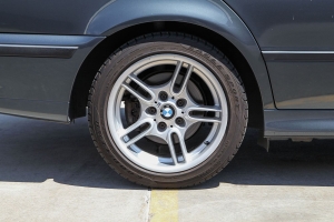 2000 BMW 528i thumbnail