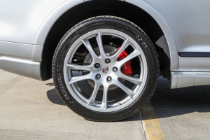 2010 Porsche (957) Cayenne GTS thumbnail